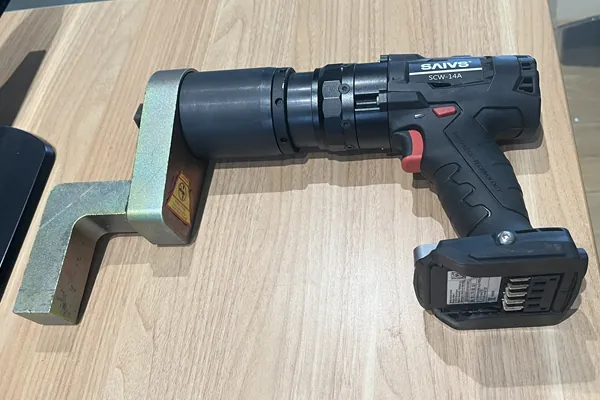 Pneumatic Torque Wrench Pneumatic Torque Wrench