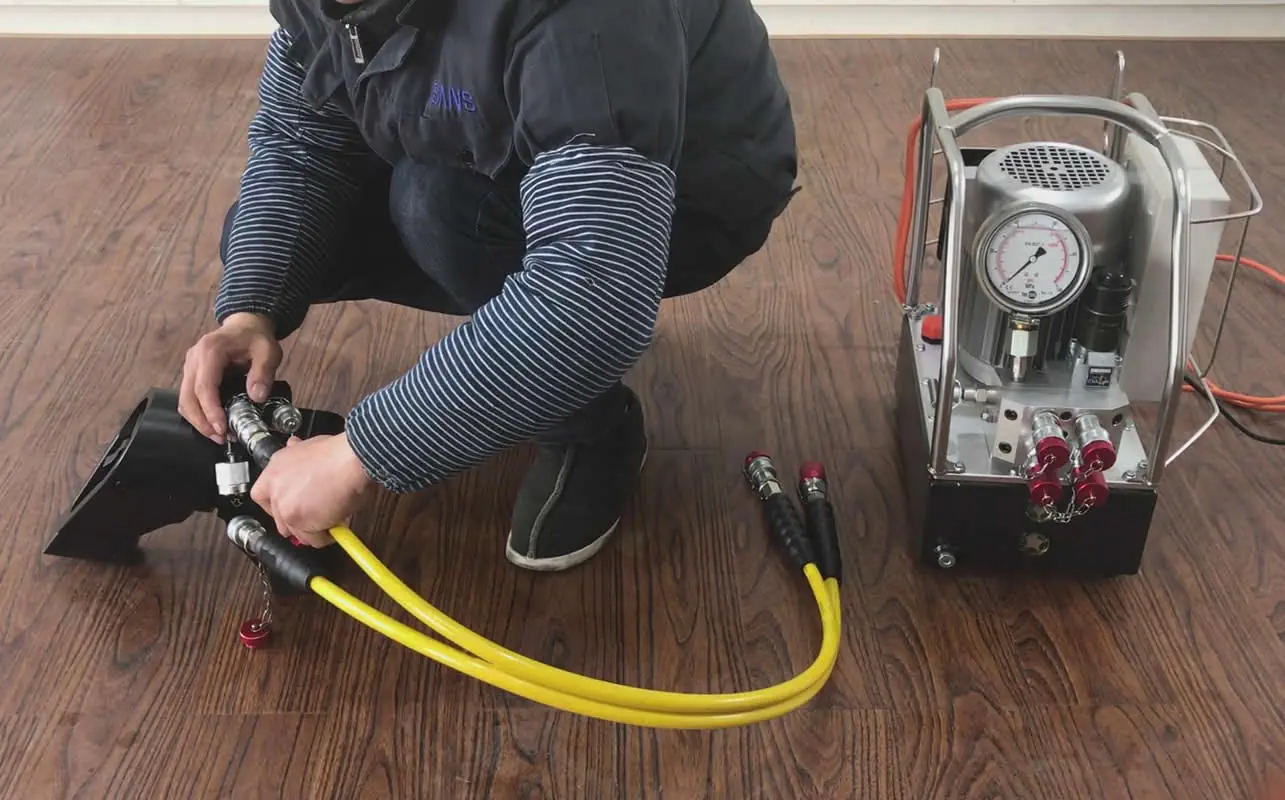 Hydraulic Torque Wrenches for Accurate Pipeline Bolting